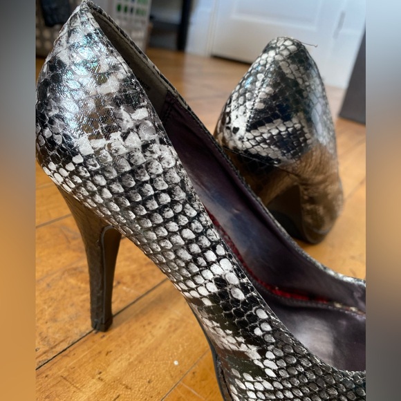 Rampage Gracee 2 SnakeSkin Peep Toe High Heel Size 8W - Picture 3 of 6